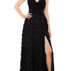 Xscape Black Floral 3D Flowers Skirt Maxi Gown With Slit & V-Neck SIZE 10